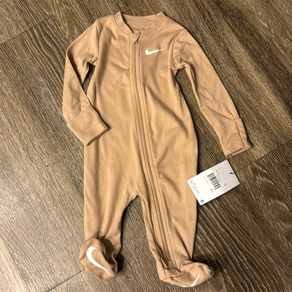Nike Footie Pajama 6M - Picture 1 of 4
